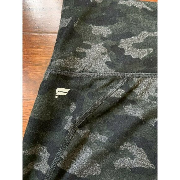 FABLETICS Size XXS Powerhold Womens High Waisted Printed Green Camo Leggings - Picture 3 of 9